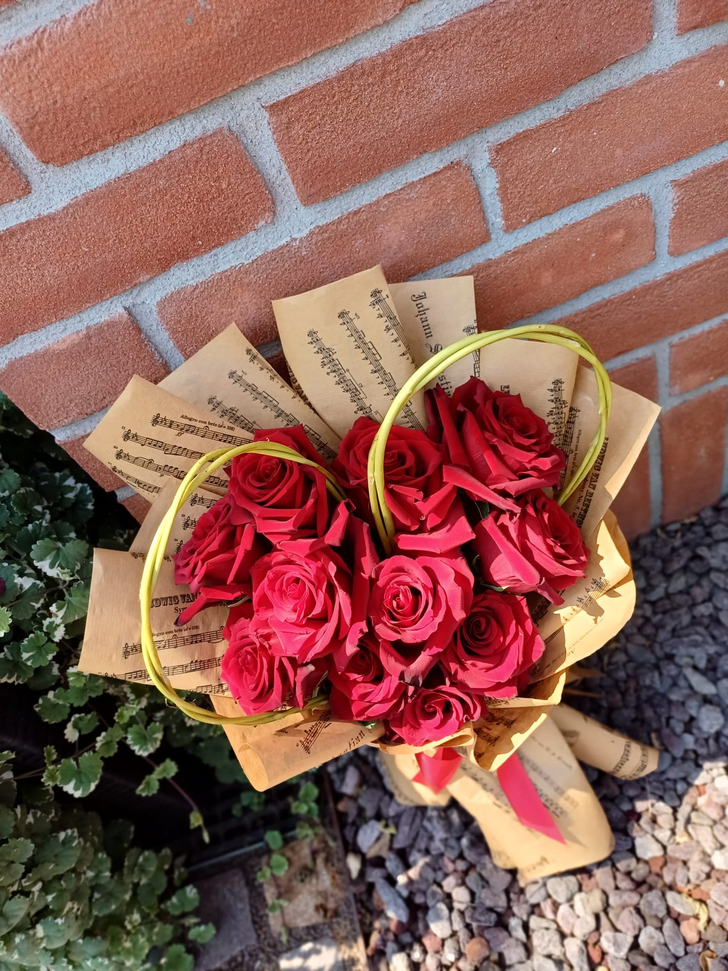 Buchet ”Flowers in Eclipse”